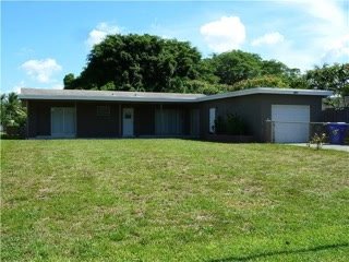 Hollywood House: 4711 W Park Rd