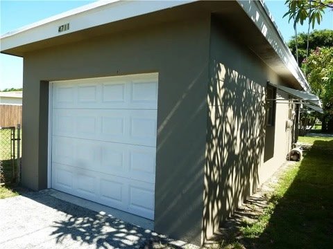 Hollywood House: 4711 W Park Rd