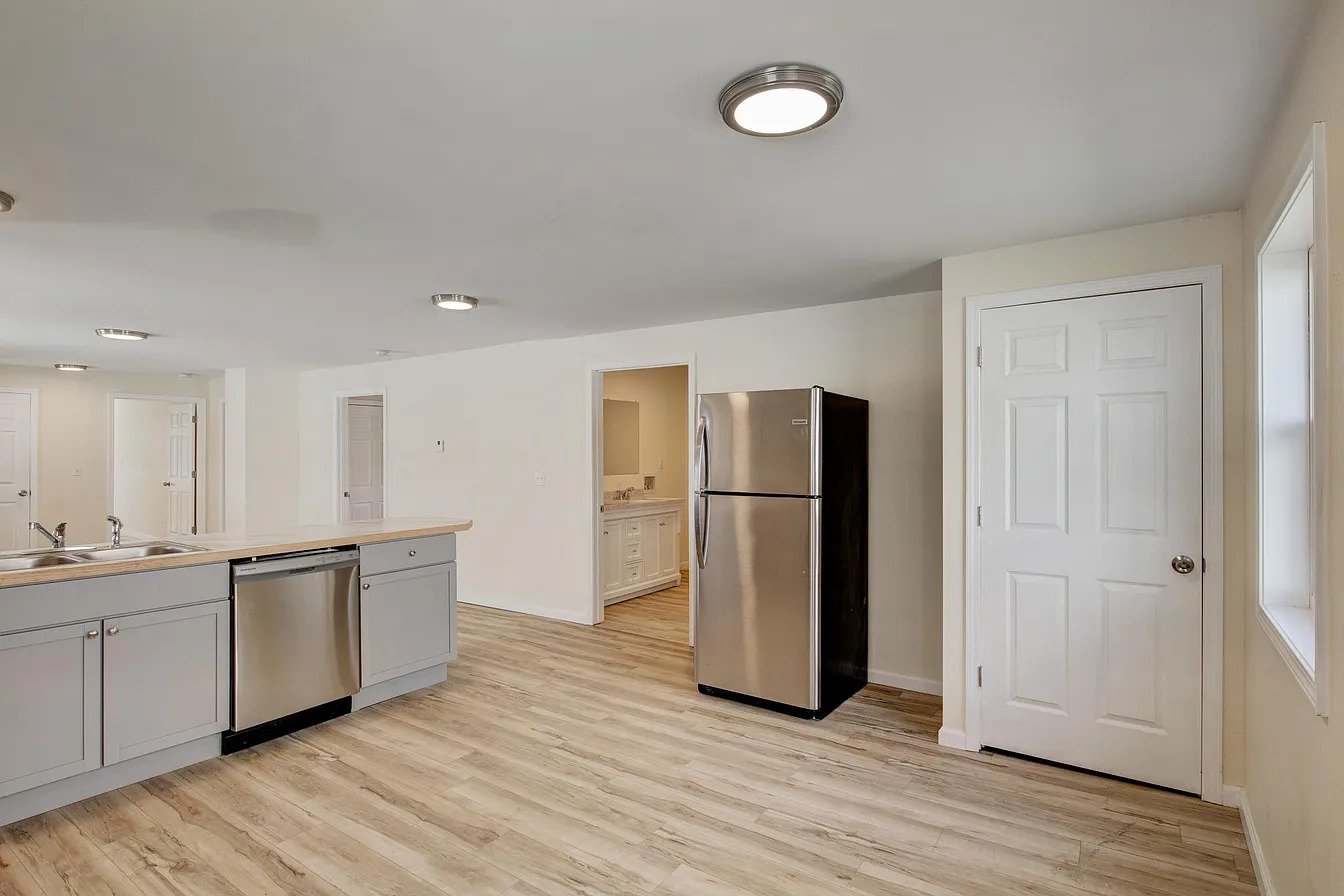 Syracuse House: 1002 Park St, Syracuse, NY 13208