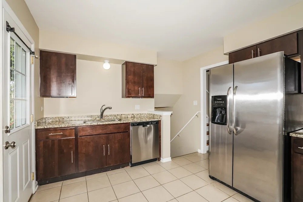 deerfield House: 923 Greenwood Ave