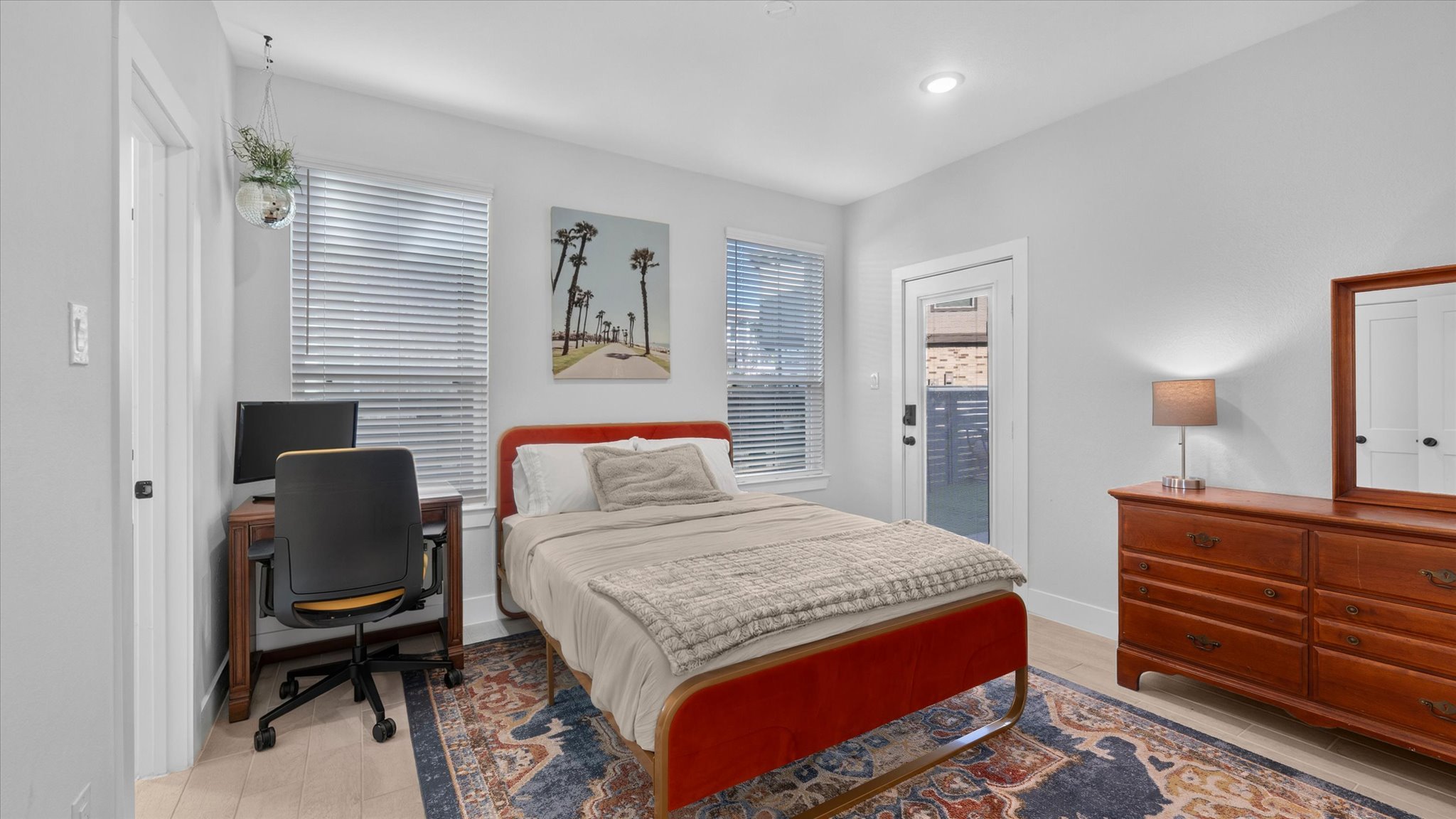 Cypress Single Room: 15135 Colorado Bend Park Dr