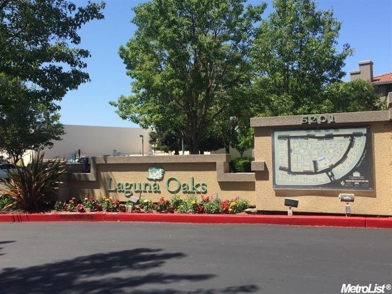 Elk Grove Condo: 5201 Laguna Oaks Dr