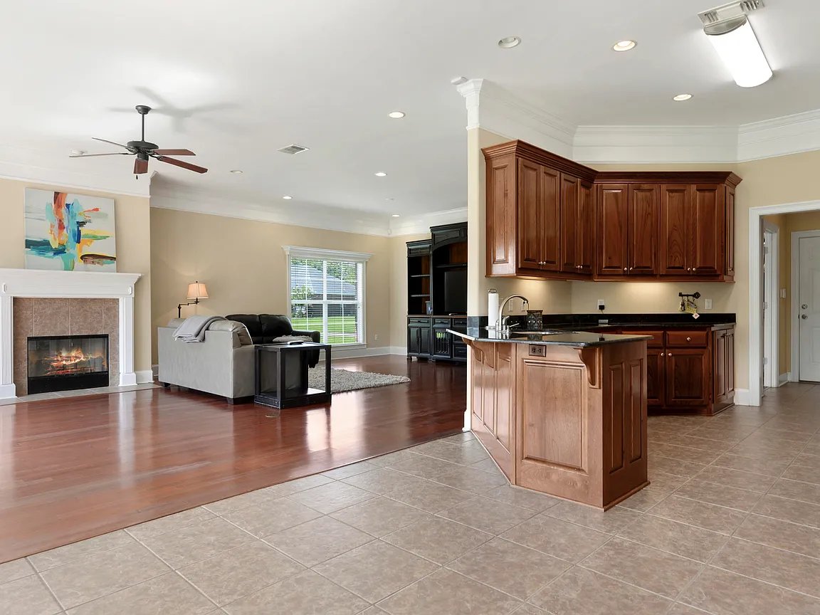 Gulfport House: 13580 Brayton Blvd
