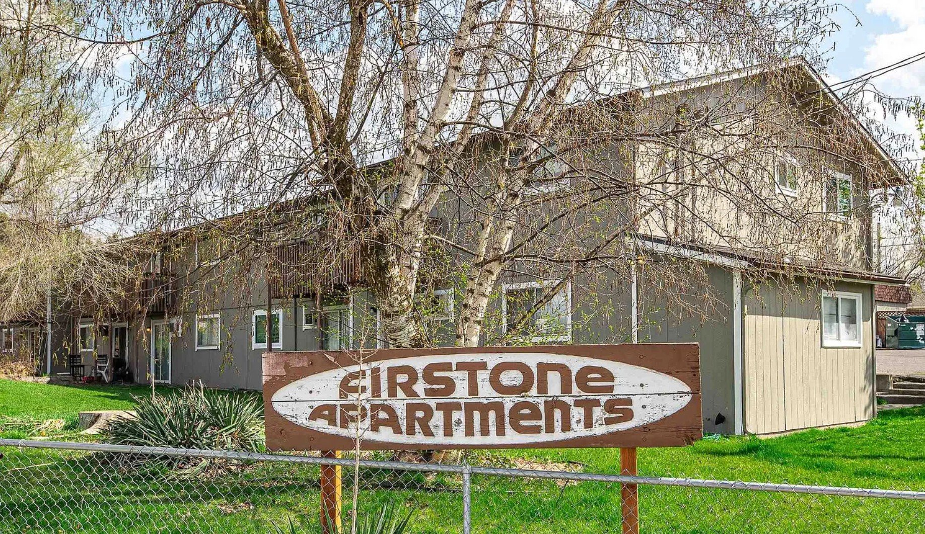 Spokane Apartment: 2310 E 1st Avenue