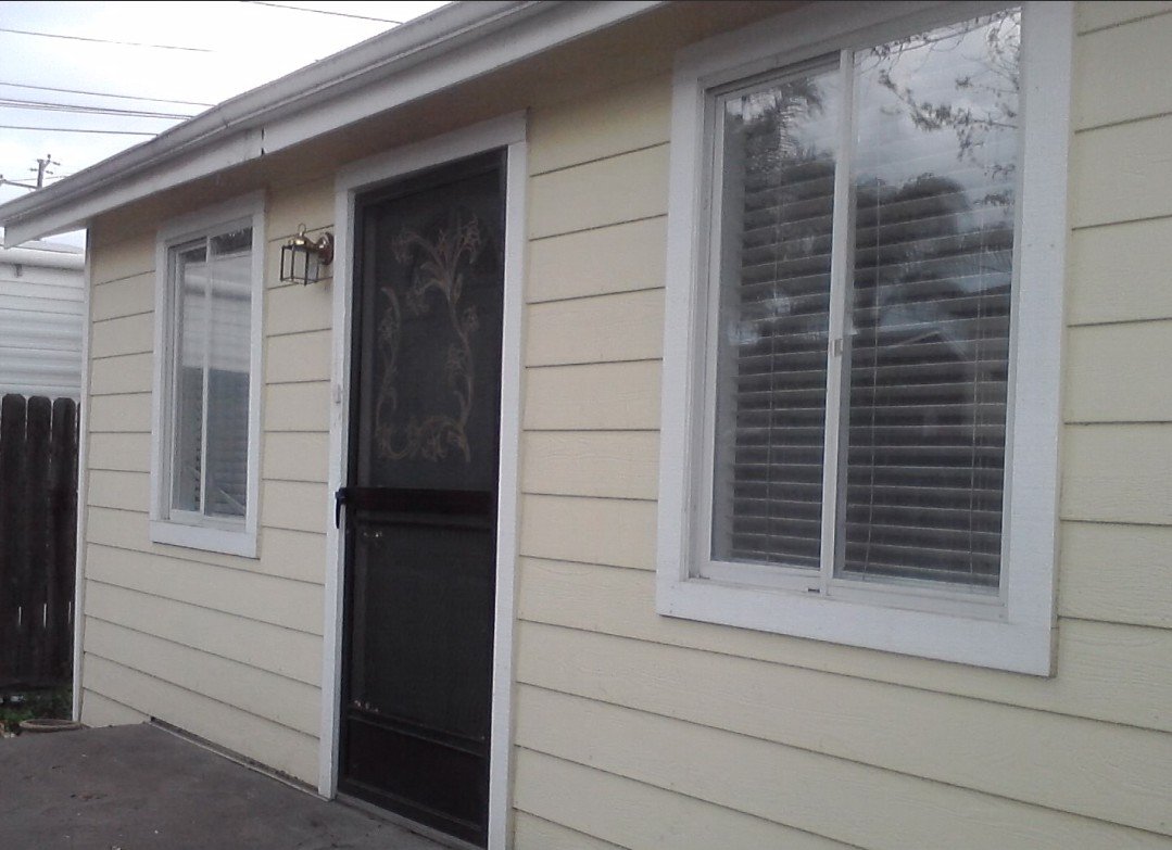 Fullerton House: 1308 W Fern Dr