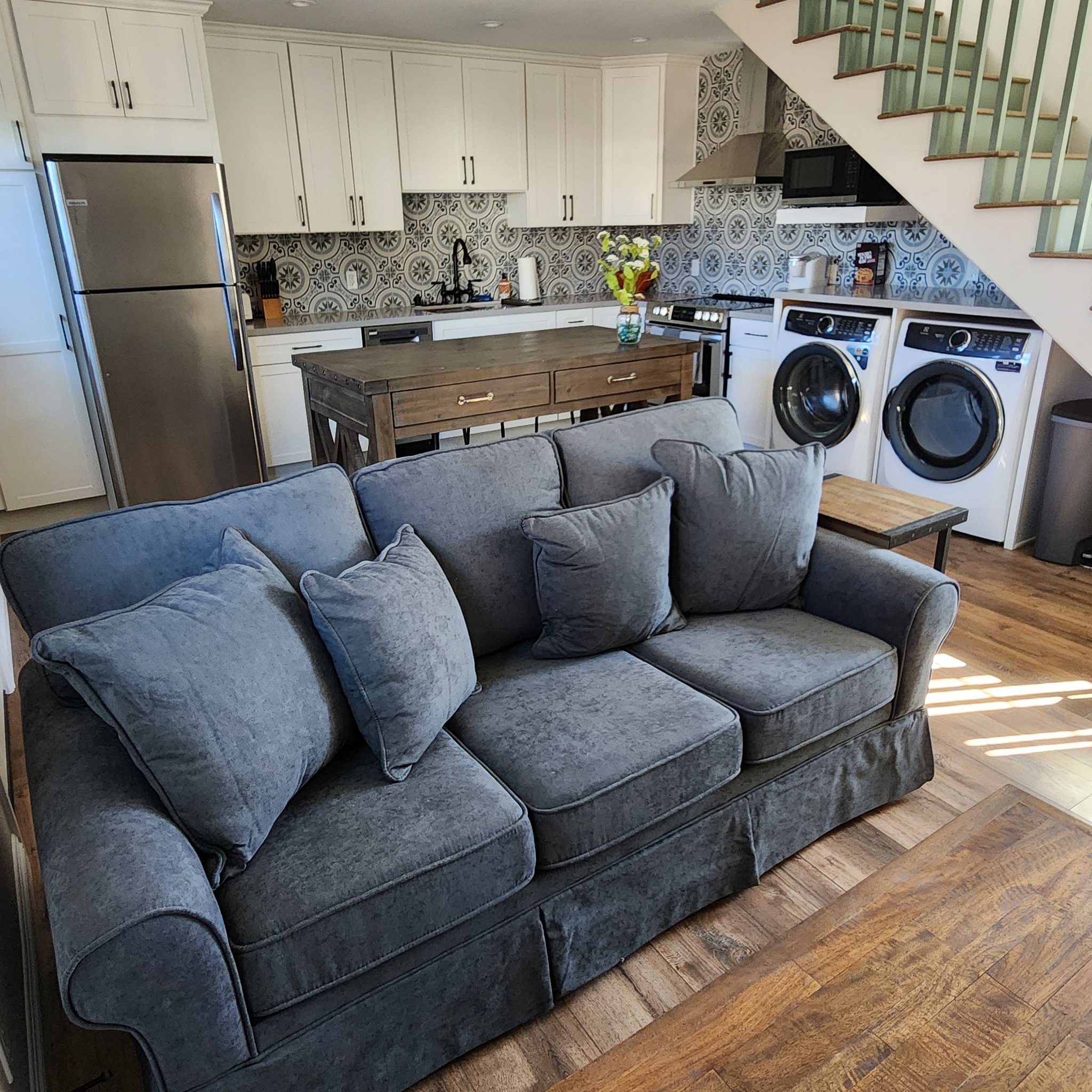 San Diego House: 4578 50th St