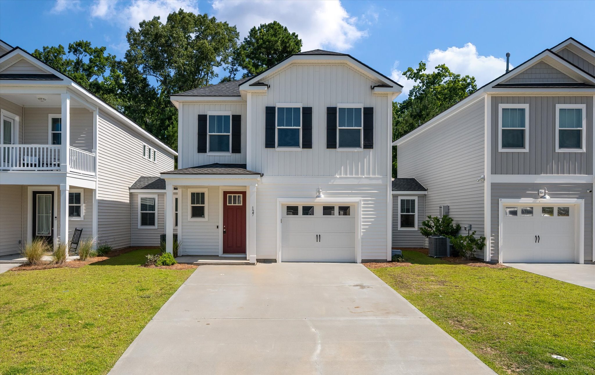 Goose Creek House: 127 Hawthorne Landing Dr