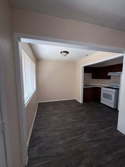 San Antonio Apartment: 8207 Landing Ave