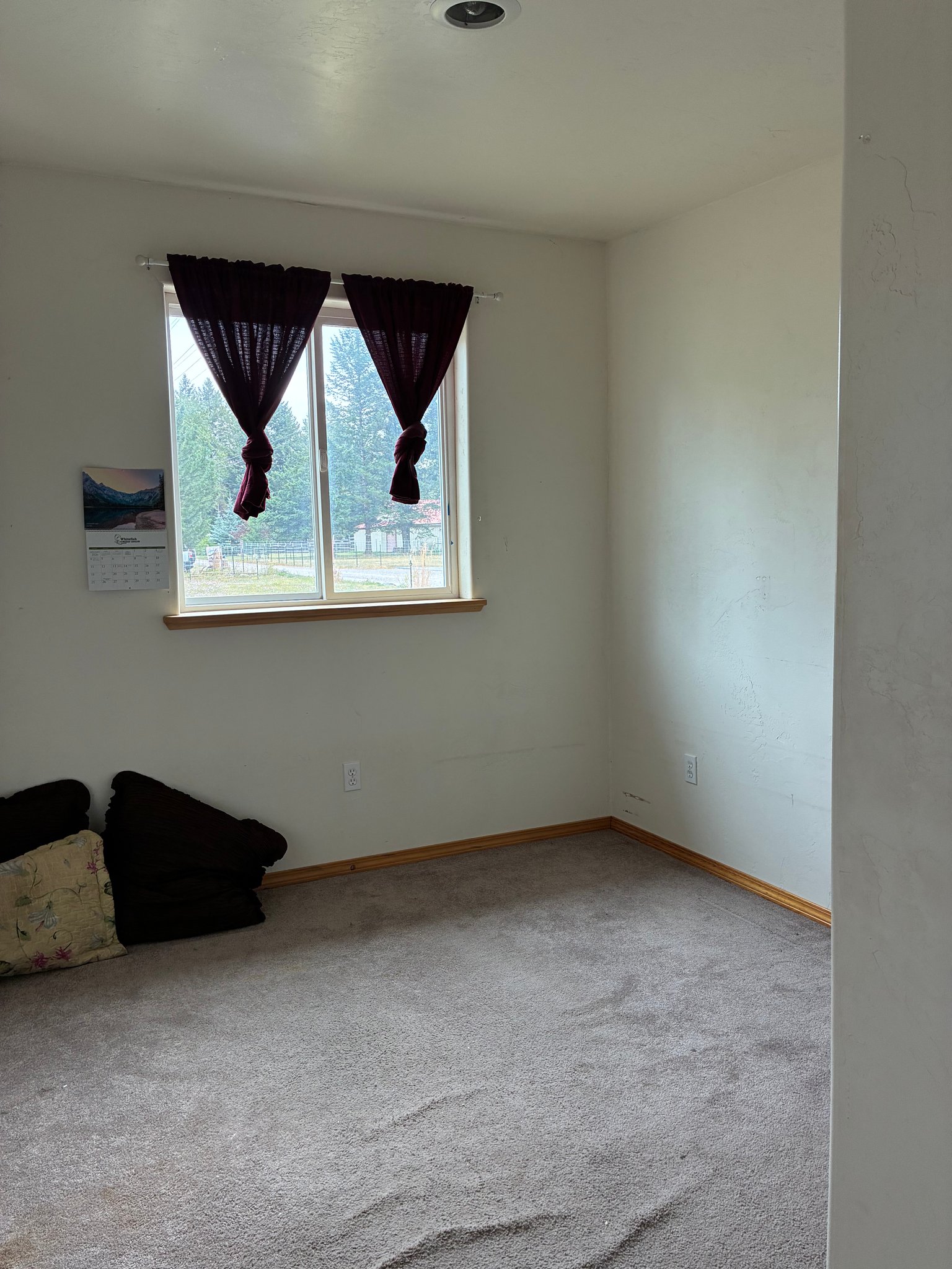 Hungry Horse House: 416 1st Ave NW