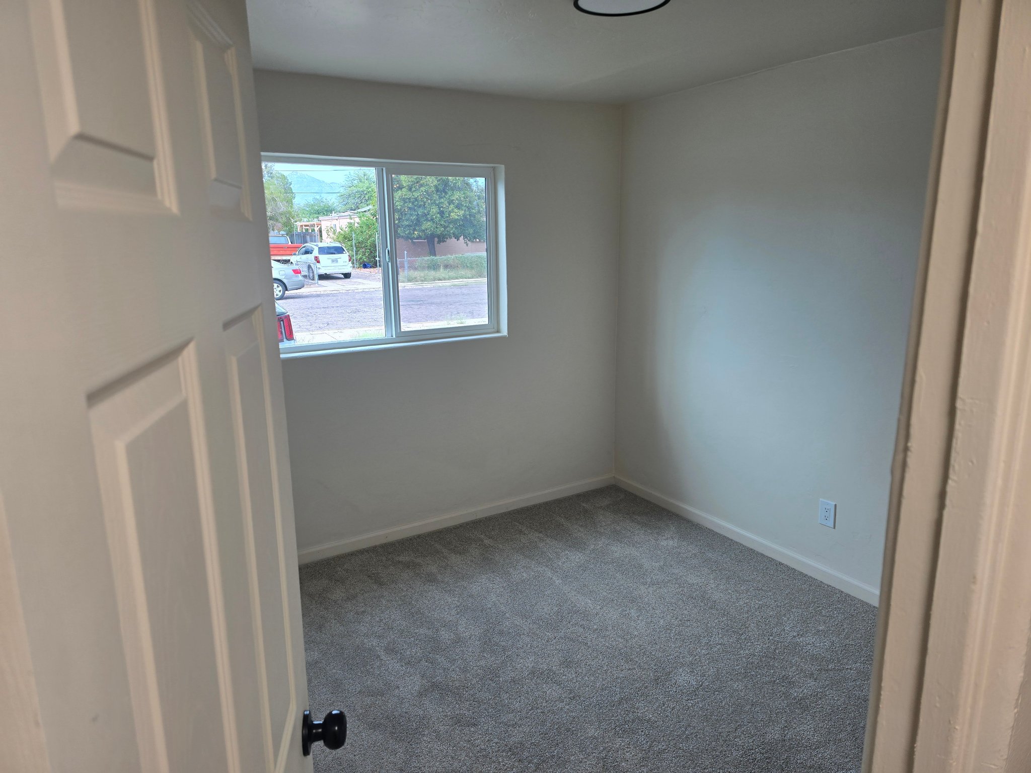 Tucson Single Room: 4608 E Timrod St