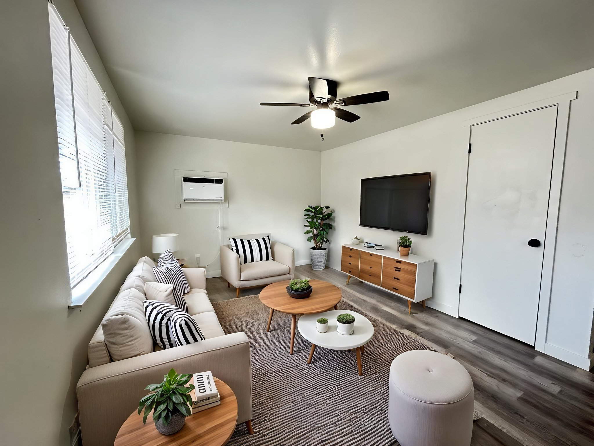 South Salt Lake Condo: 3440 S 200 E
