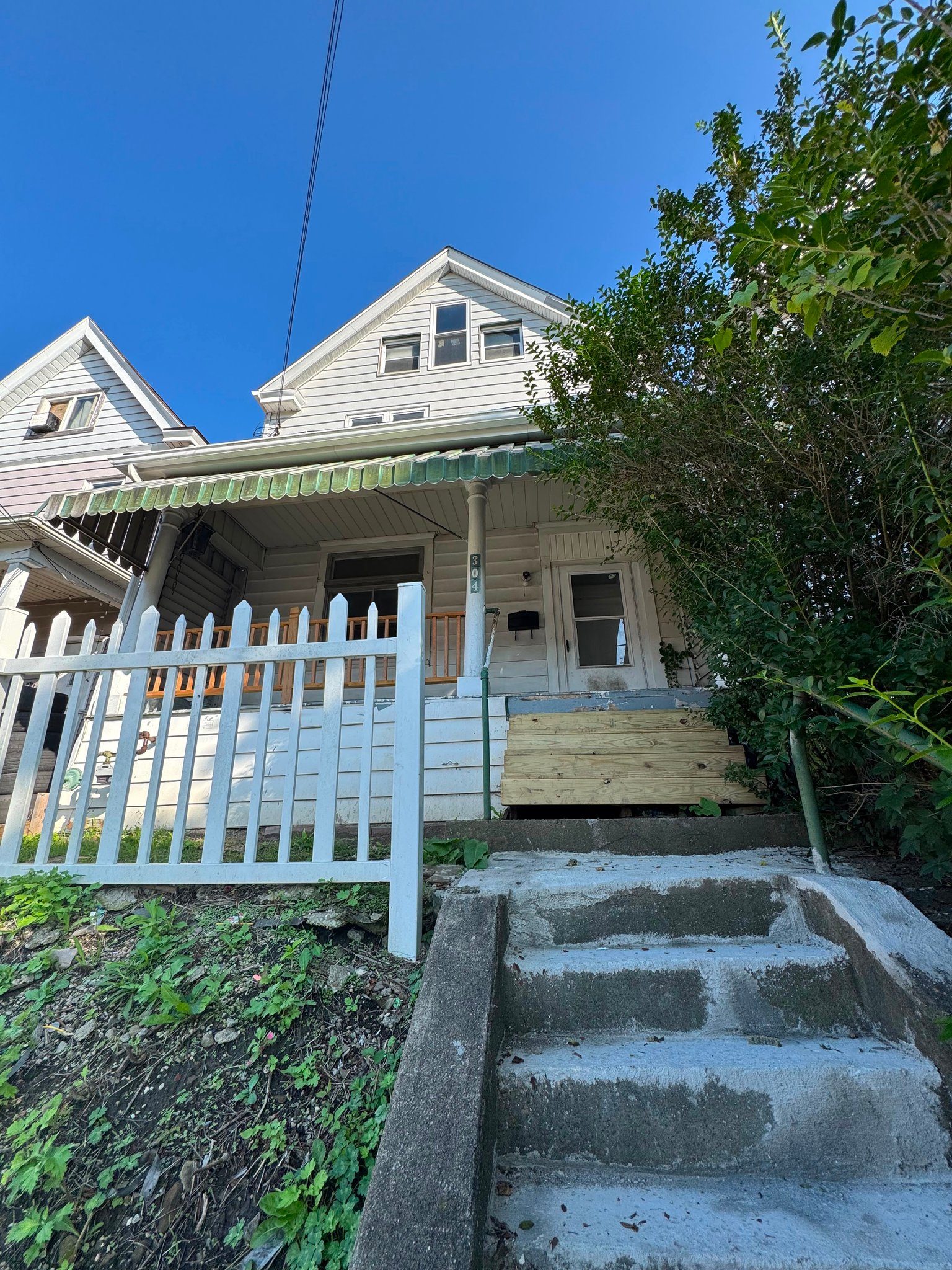 Homestead House: 304 Walnut