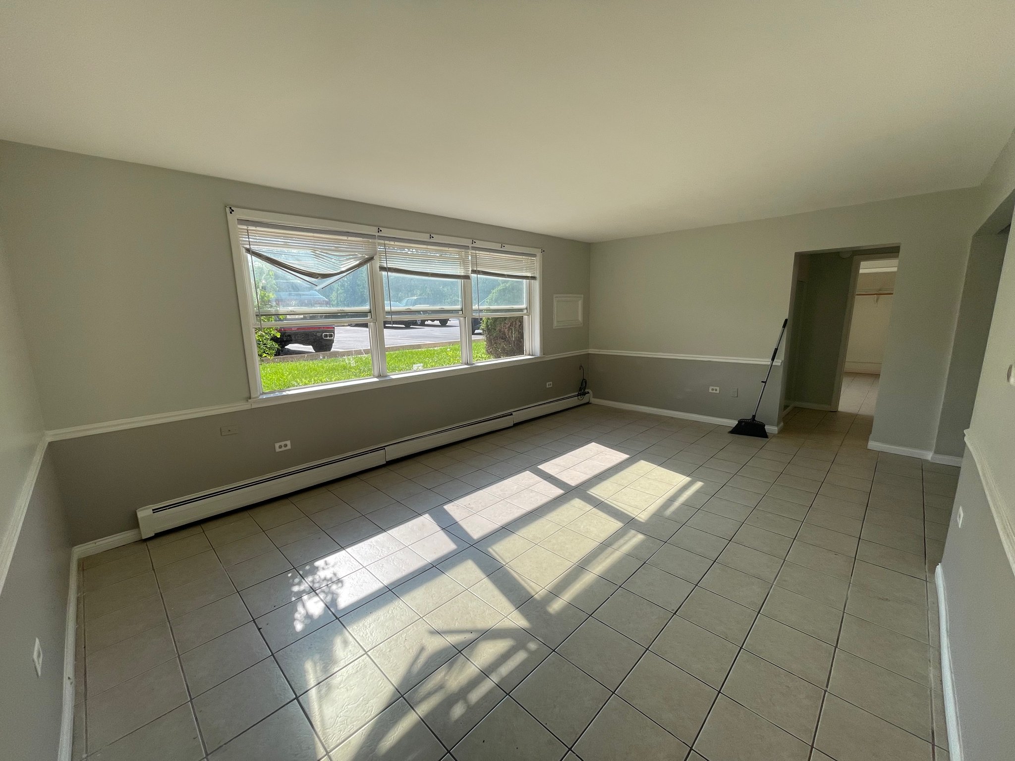Melrose Park Apartment: 1360-70 N 1st Ave