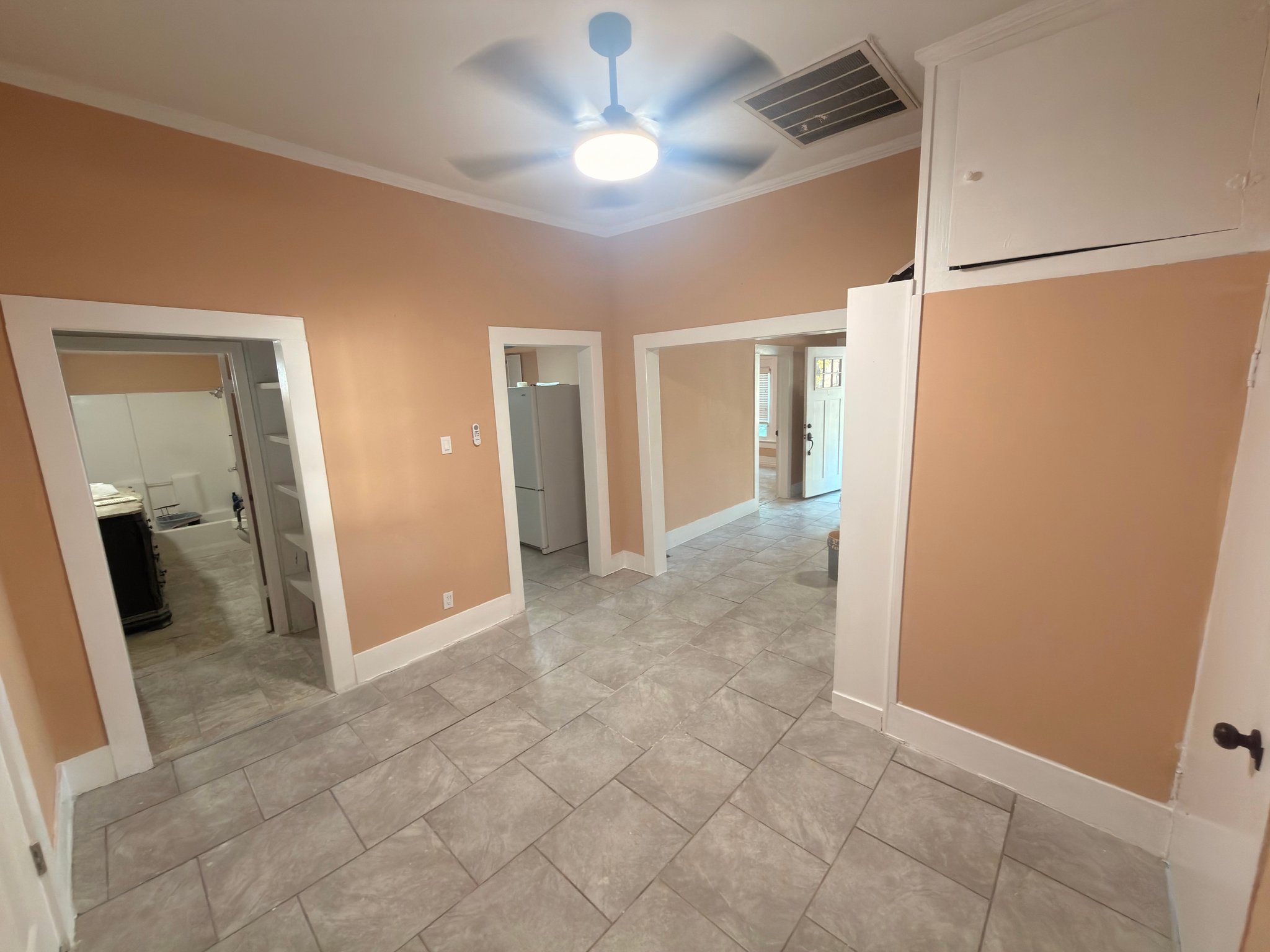 Fort Worth House: 2719 NW 27th St