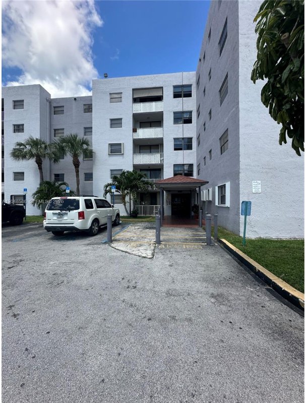 Miami Condo: 8145 NW 7th St