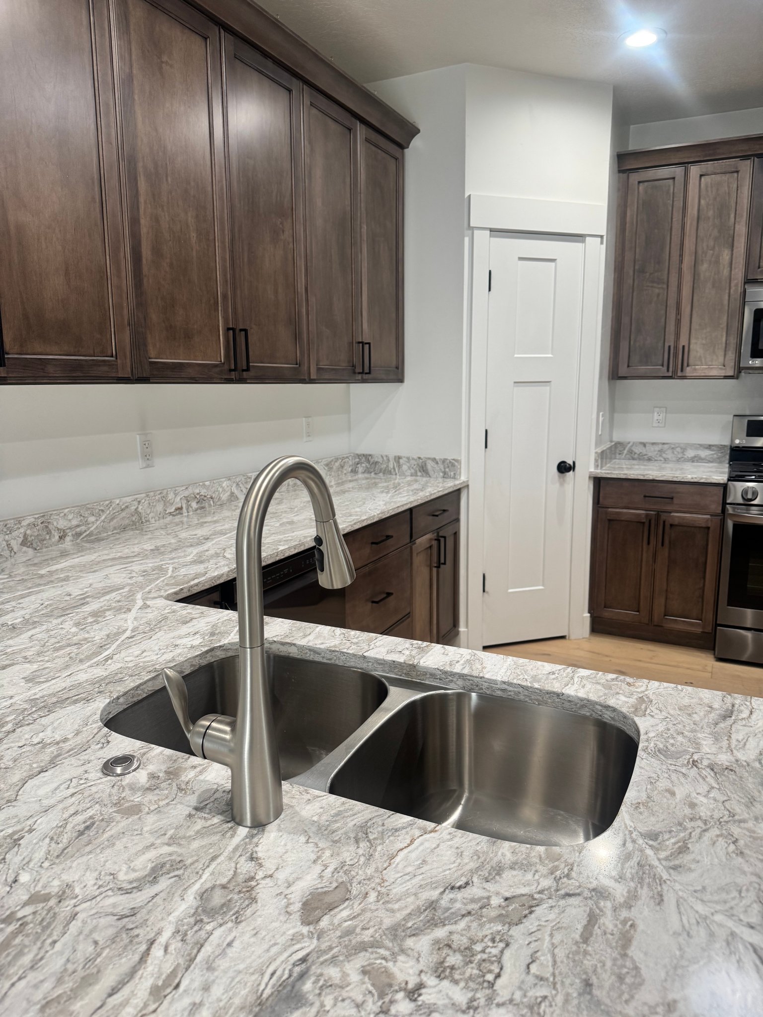 Bluffdale House: 1936 west river view dr