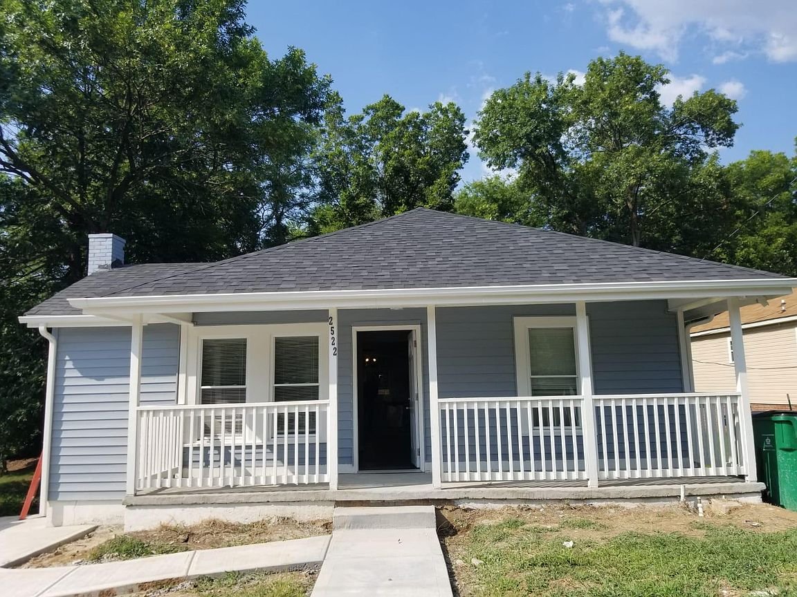 Charlotte House: 2522 Pitts Dr