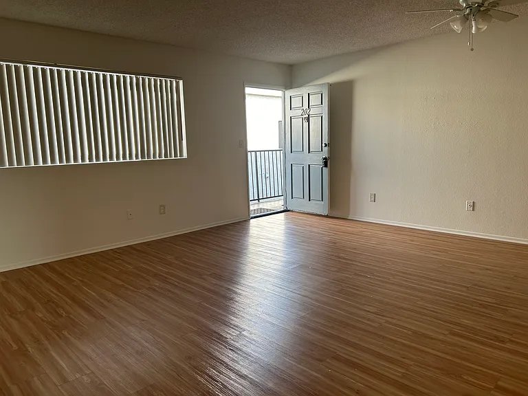 Glendale Apartment: 725 E. Windsor Road