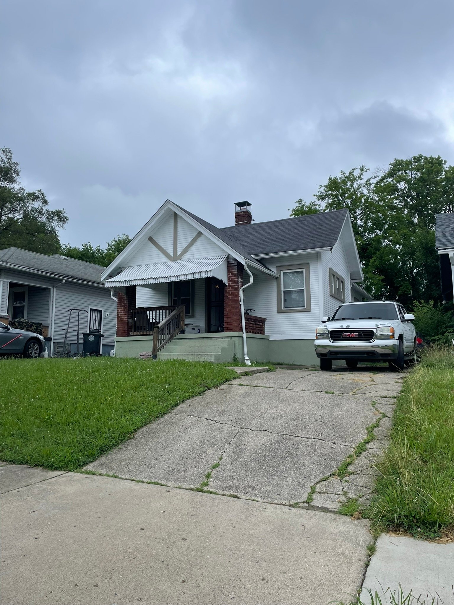 Dayton House: 228 Gramont Ave