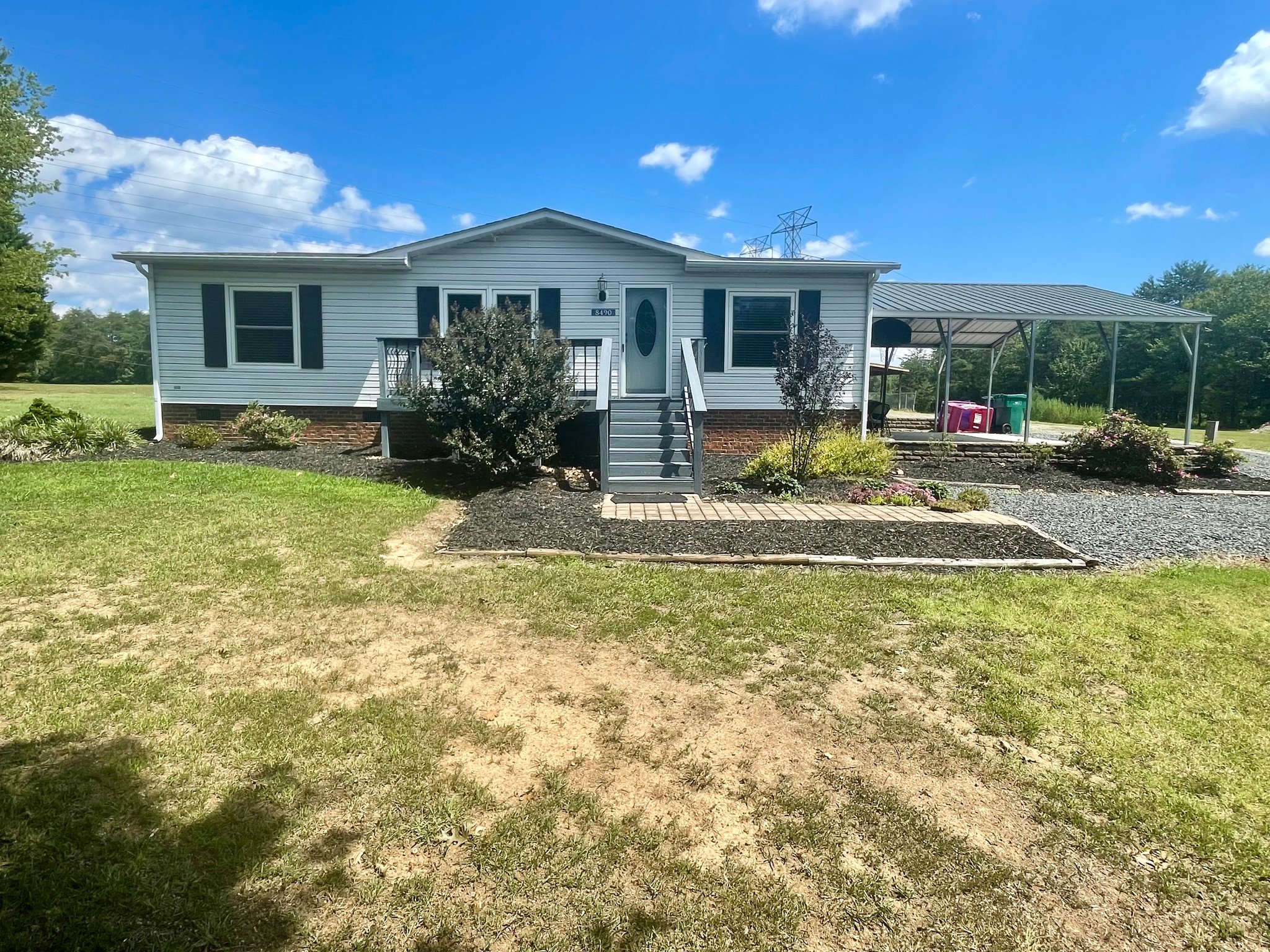 Stokesdale House: 8490 Southard Rd
