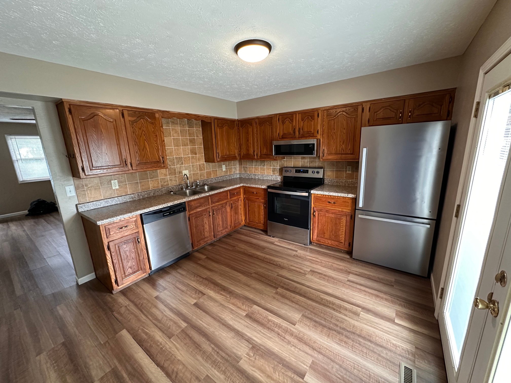 LEBANON Townhome: 616 Holly Street