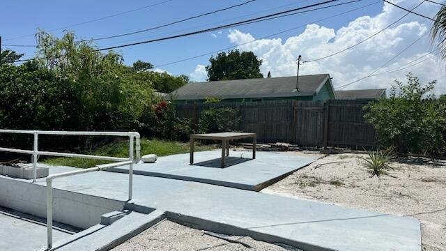 Lake Worth Beach House: 913 N B Street