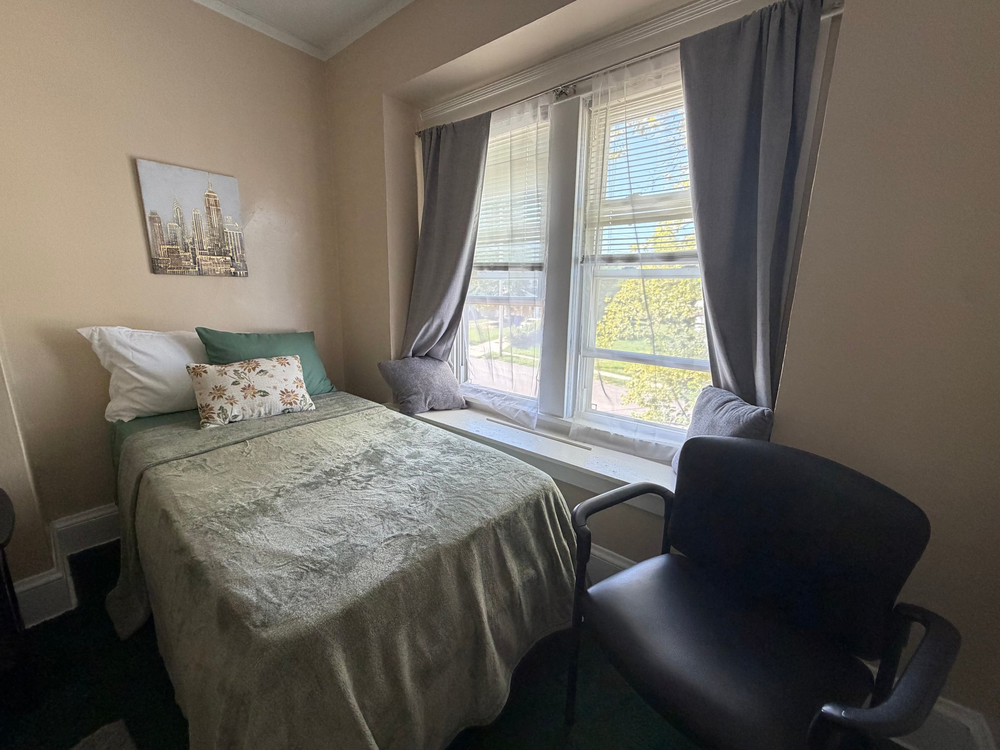 Cleveland House: 1841 Colonnade Rd
