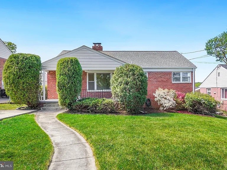 Silver Spring House: 1615 Parham Pl