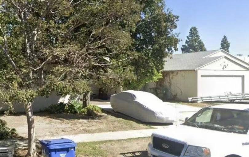 Northridge Single Room: 18539 Sunburst St