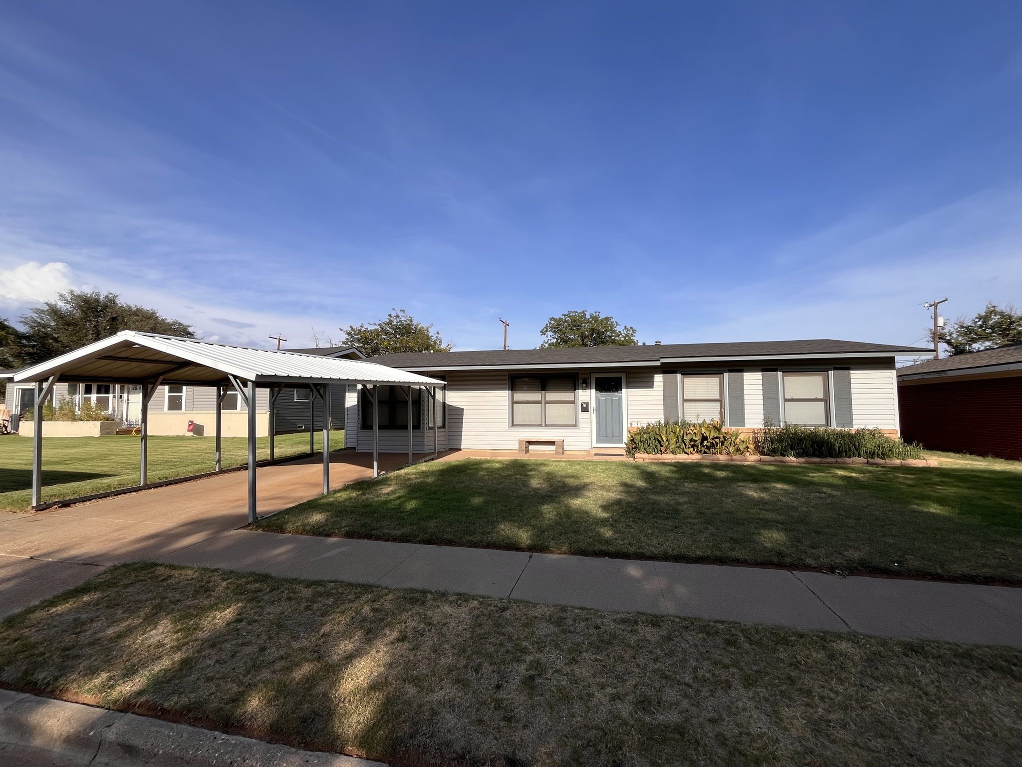 Levelland House: 103 Detroit Ave