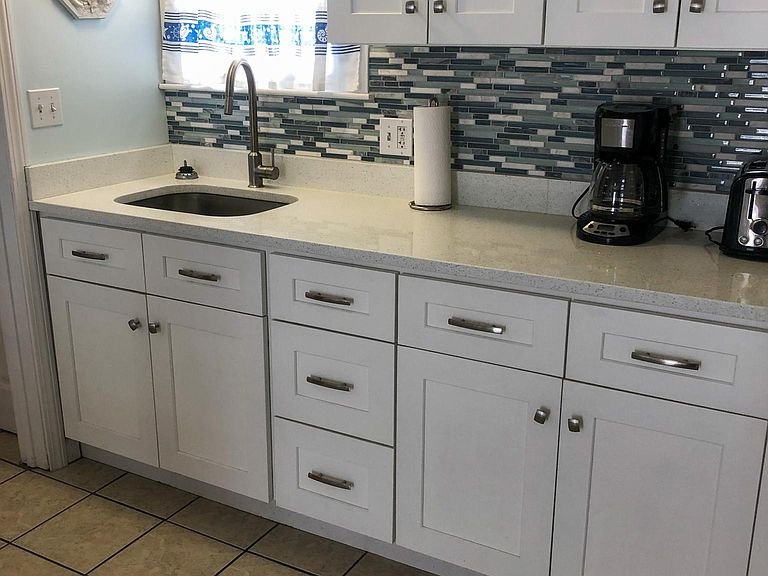 Hampton Condo: 8 Q Street