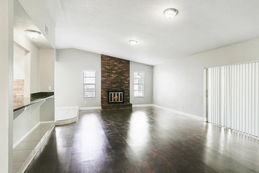 Brandon House: 1303 Village Ct