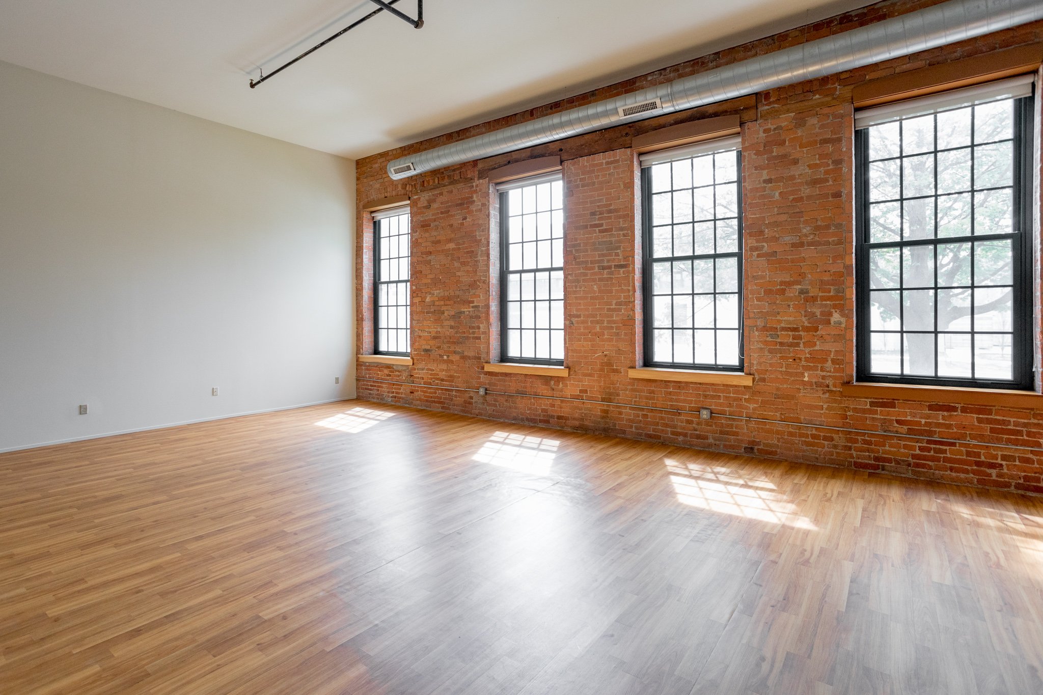 Detroit Apartment: 6200 2nd Ave