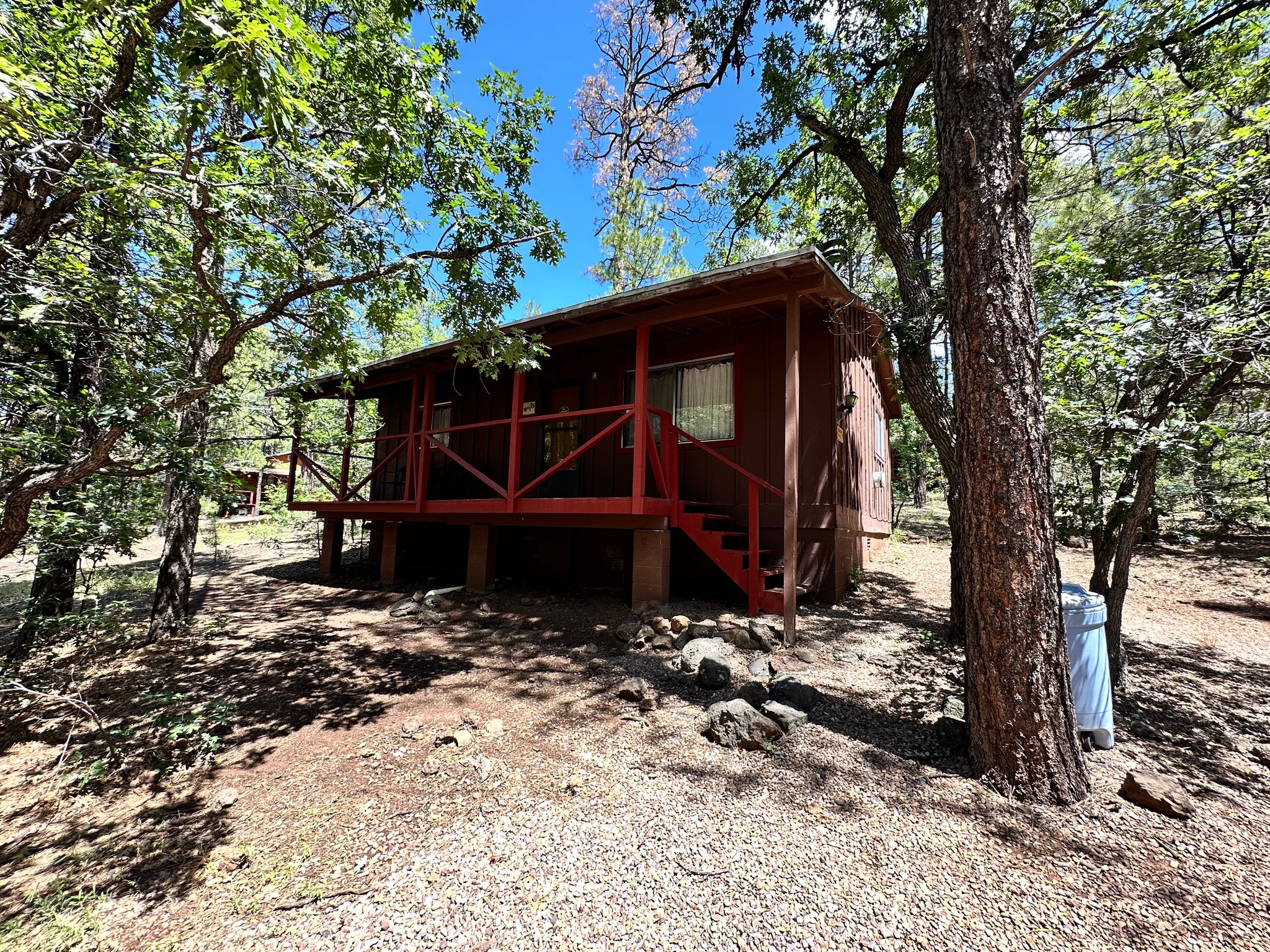 Pinetop House: 237 E White Mountain Blvd