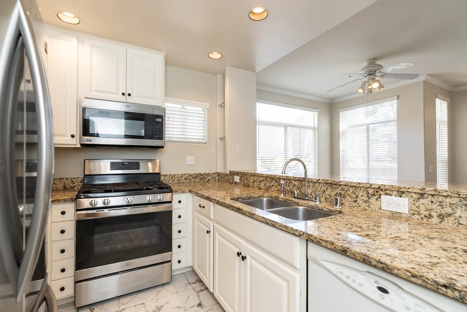 San Diego Townhome: 12604 Carmel Country Rd