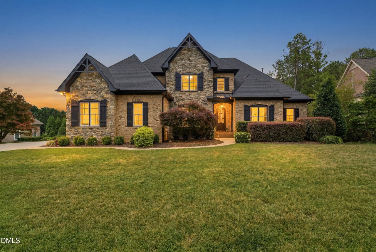 Raleigh House: 2515 Village Manor Way