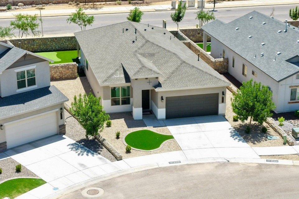 El Paso House: 51030 Hop Sage Pl