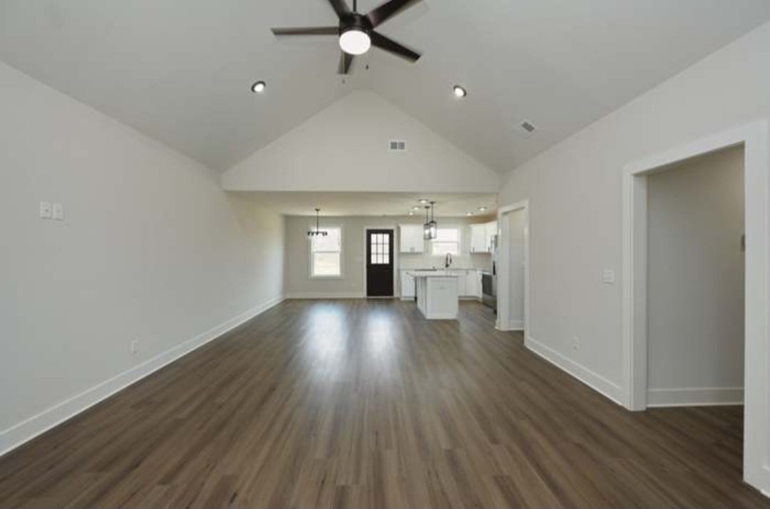 Nashville House: 1609 Elizabeth rd, Nashville 37218