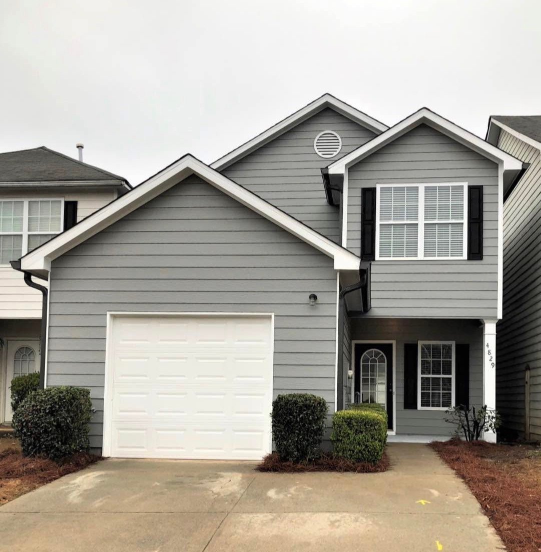 Oakwood House: 4829 Tangerine Cir, Oakwood GA