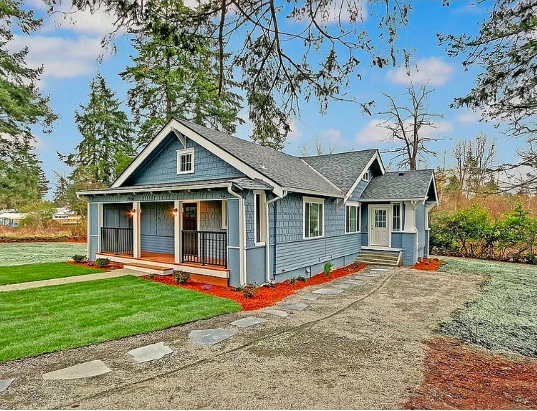 Tacoma House: 402 136th St E