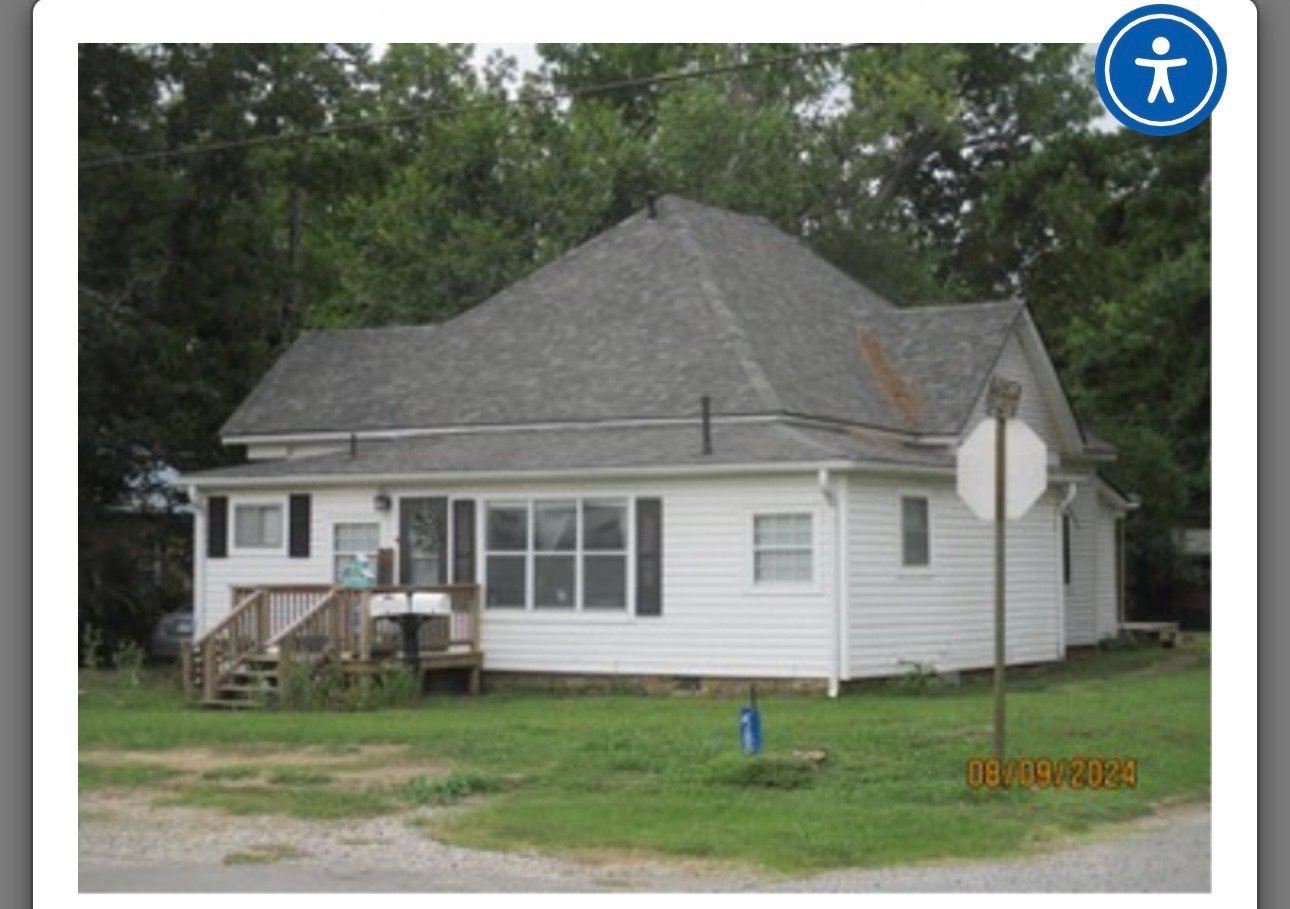 Batesville Apartment: 589 N State St