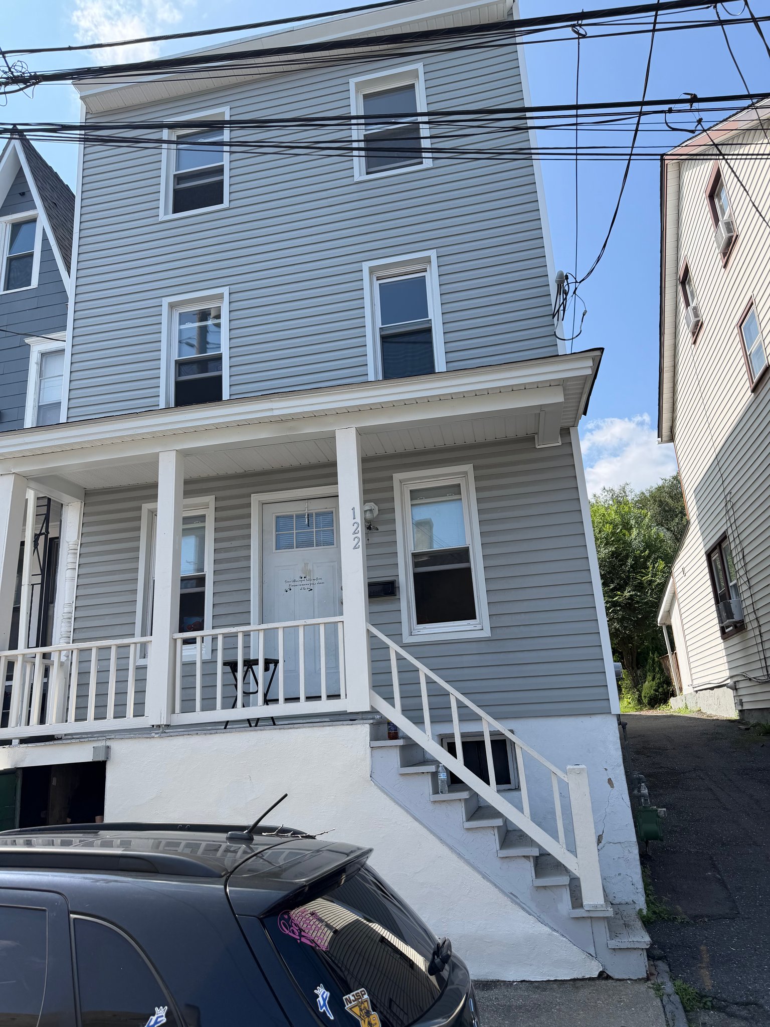 Phillipsburg House: 122 Mercer St