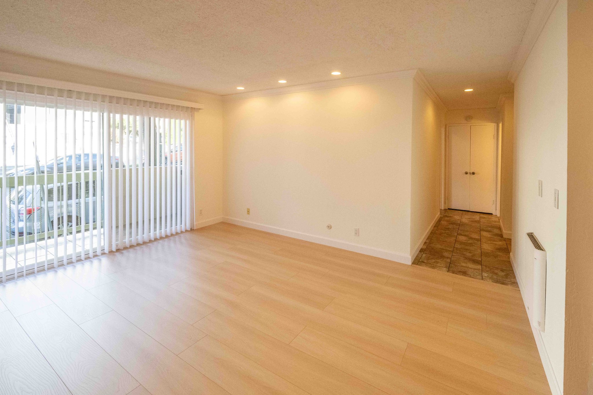 Oakland Apartment: 3845 Harrison Street
