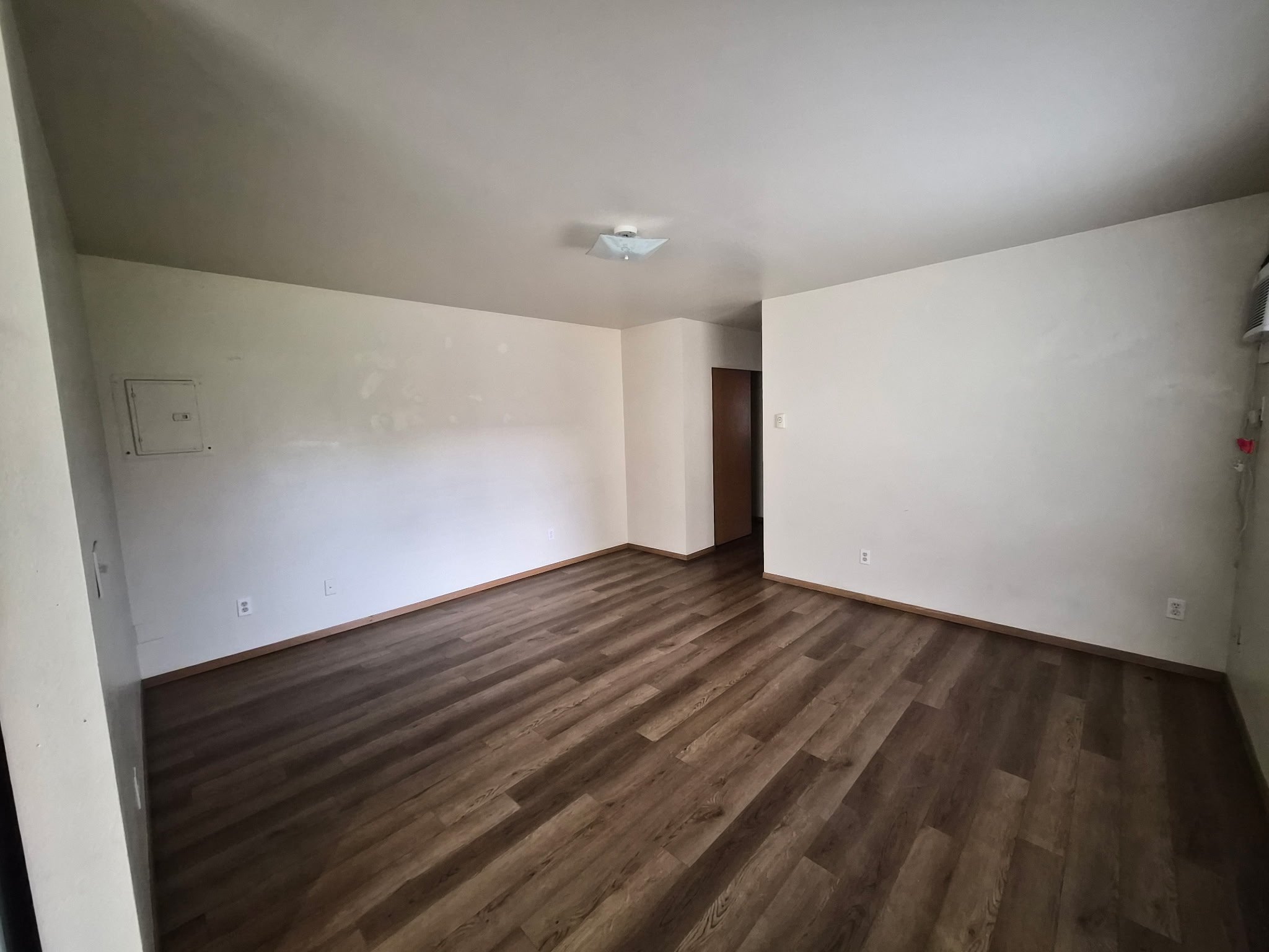 Granger Apartment: 301 E 3rd Street