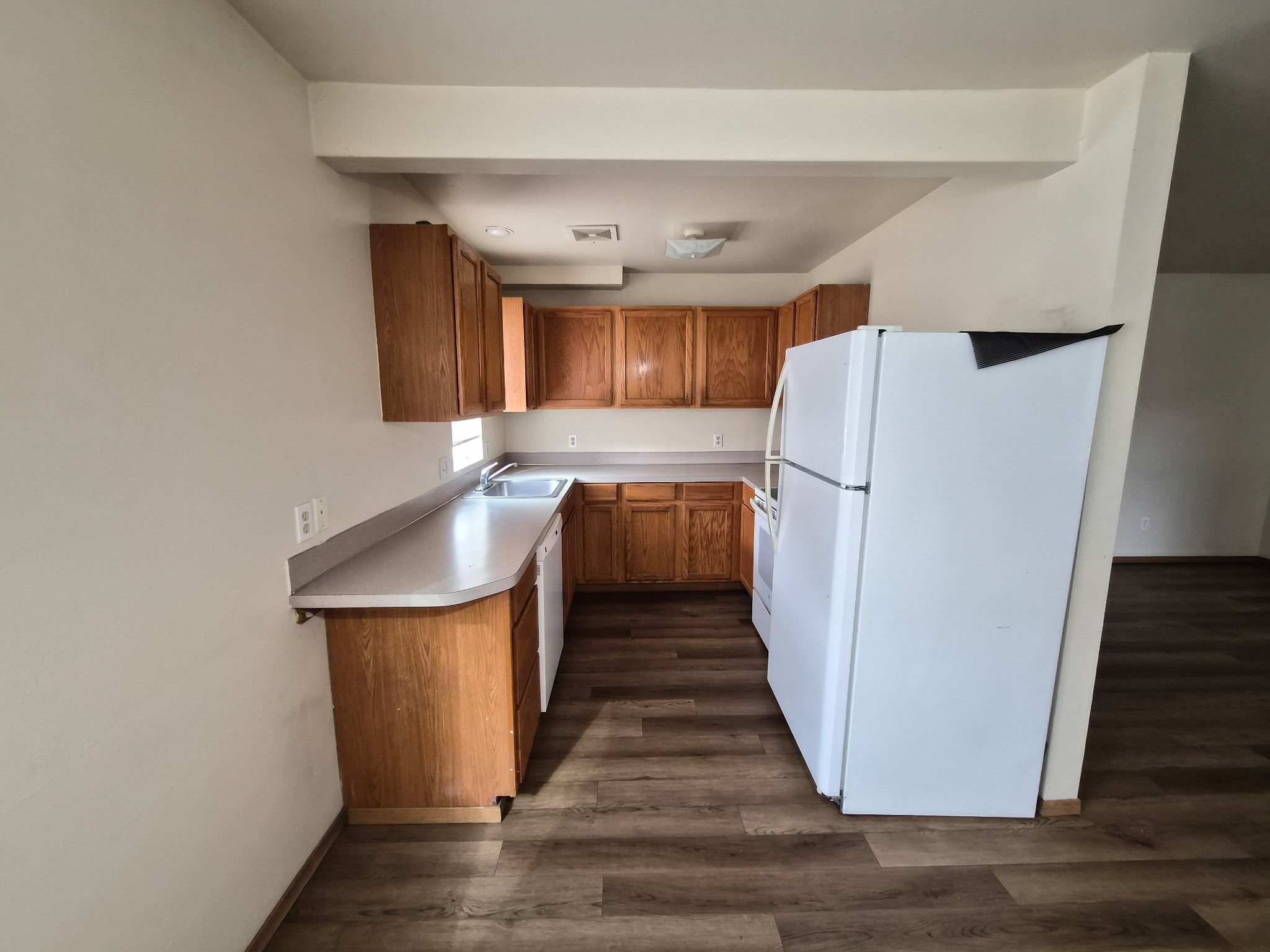 Granger Apartment: 301 E 3rd Street