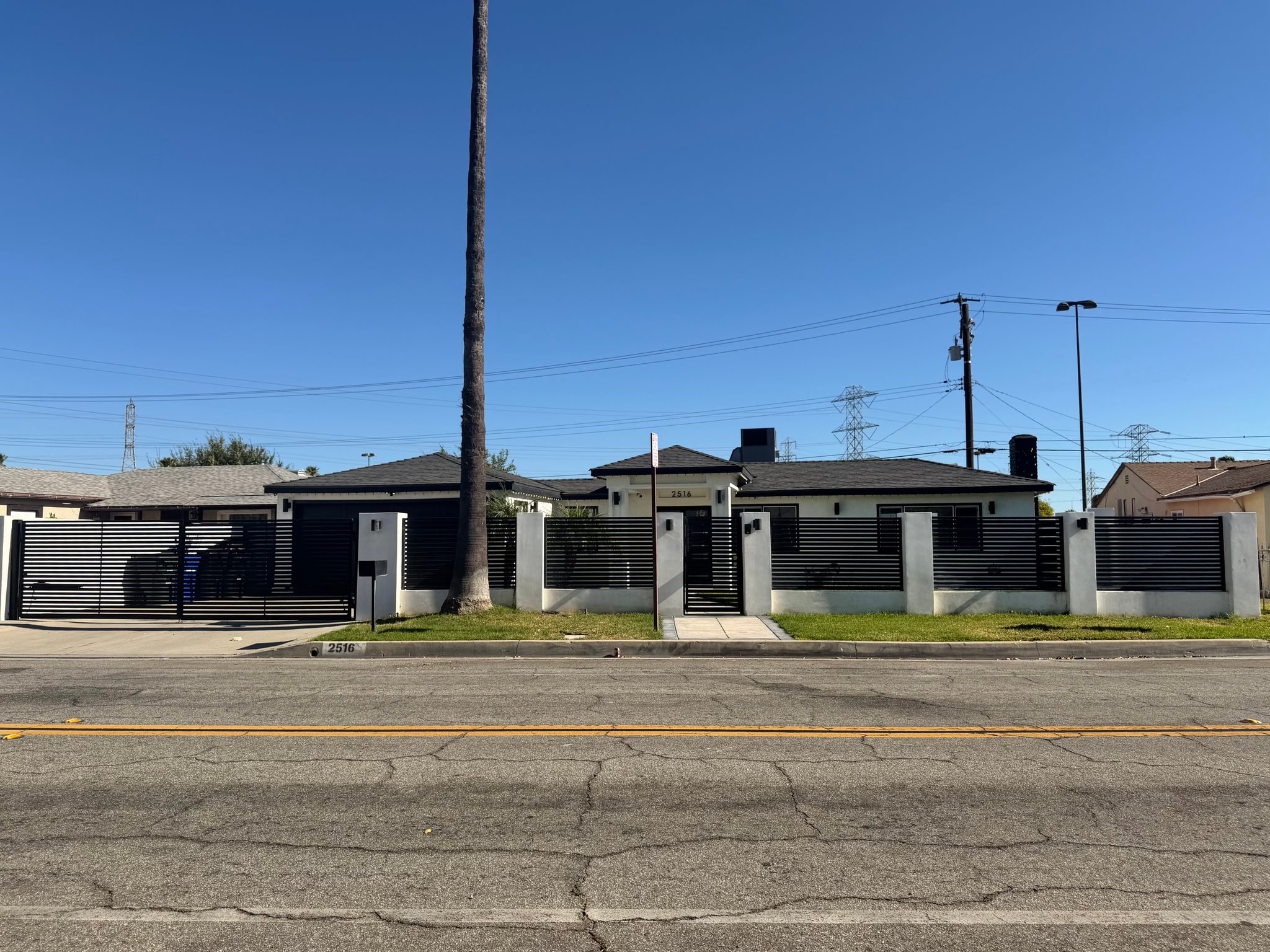 Duarte House: 2516 Fernley Dr