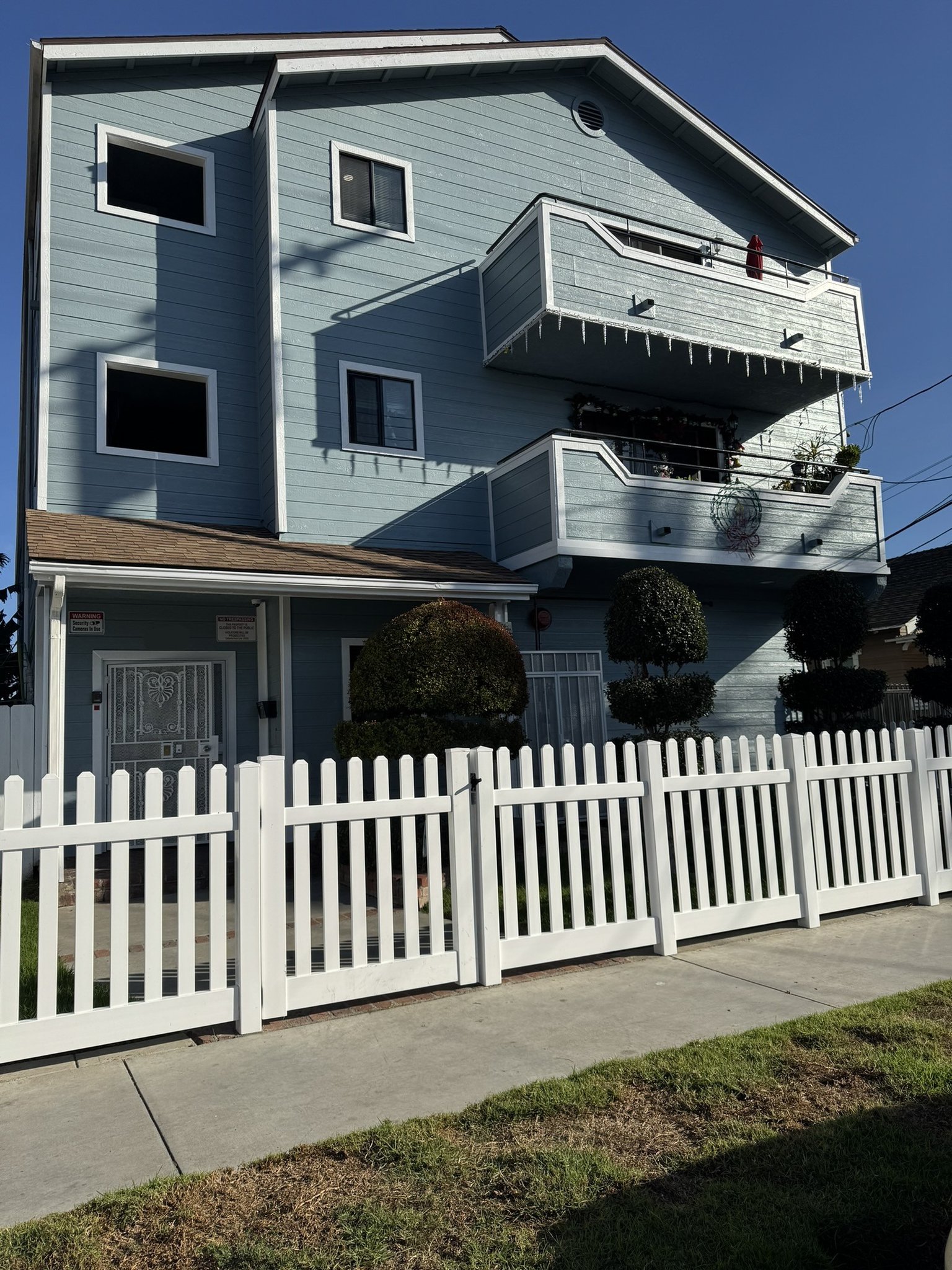 Long Beach Apartment: 580 Nebraska Ave