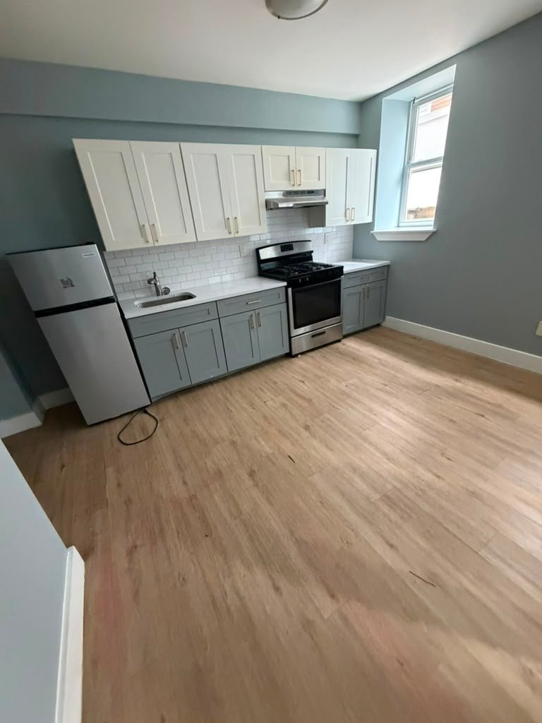 Irvington Apartment: 175 S Munn Ave