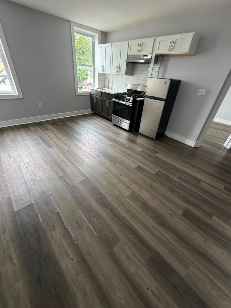 Irvington Apartment: 175 S Munn Ave