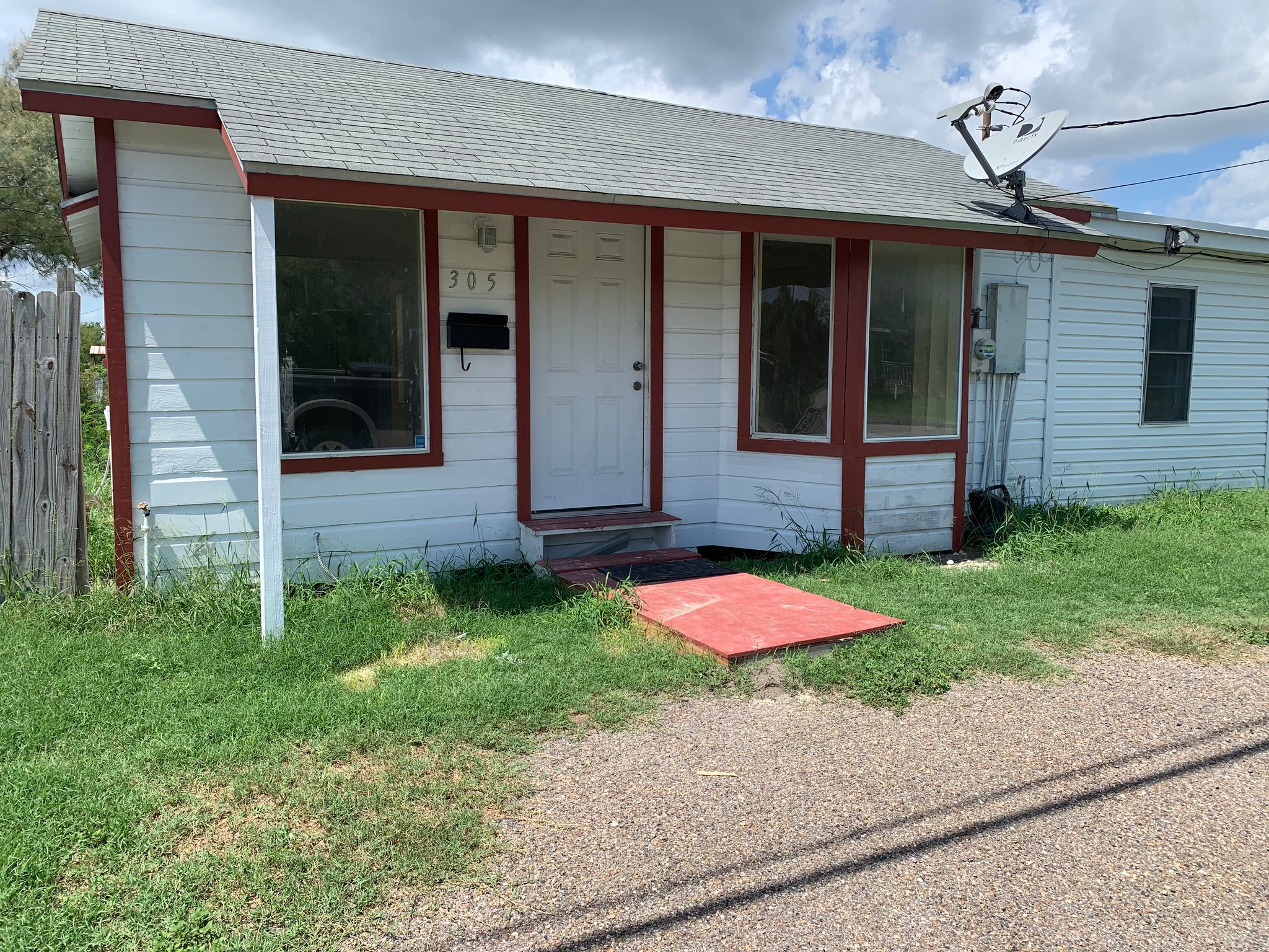Sinton House: 604 Ave F